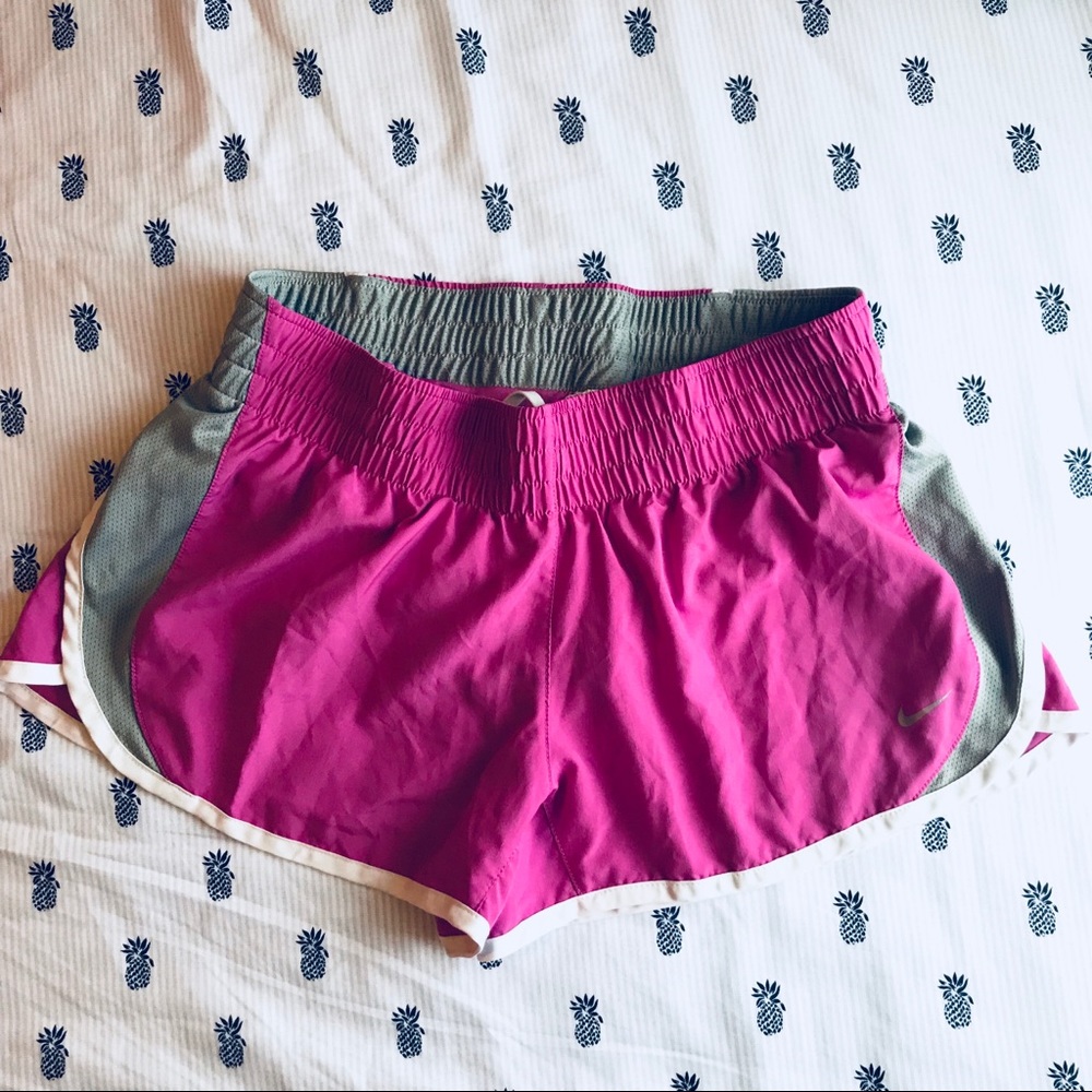 Nike DRI-FIT Workout Shorts - Picture 1 of 3